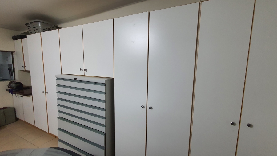 4 Bedroom Property for Sale in Linkside Western Cape
